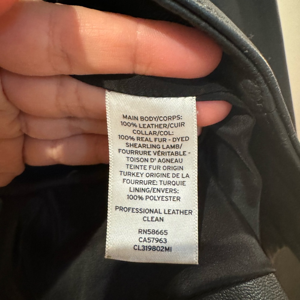 Woman leather jacket - Picture 3 of 6